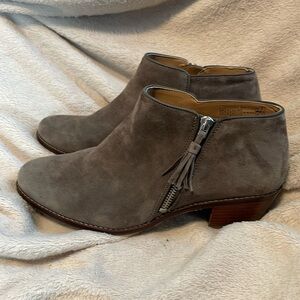 Vionic Serena ankle bootie